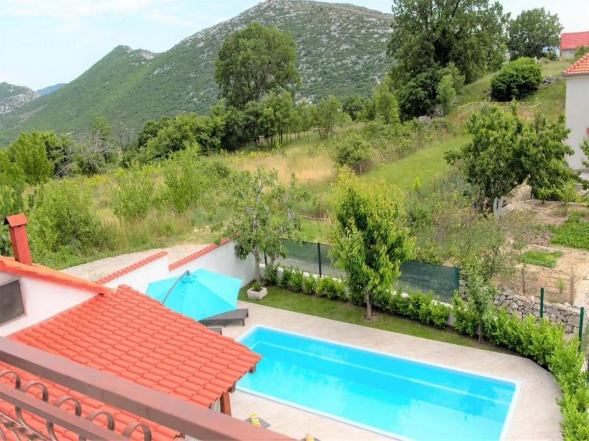 Holiday Home Mons Aureus Gornje Sitno Kültér fotó