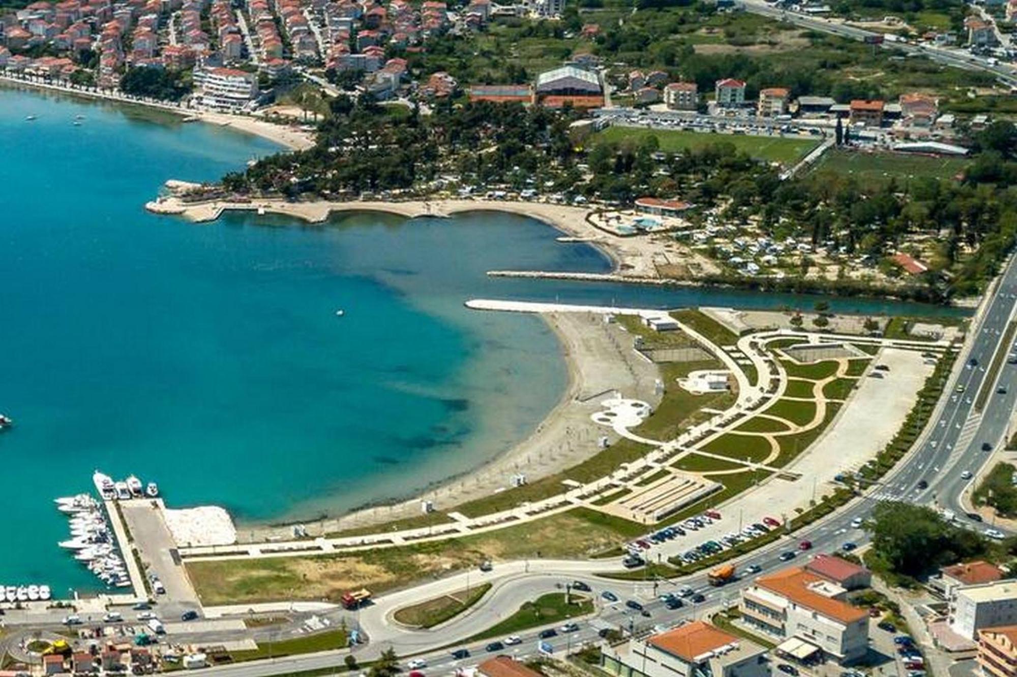 Holiday Home Mons Aureus Gornje Sitno Kültér fotó