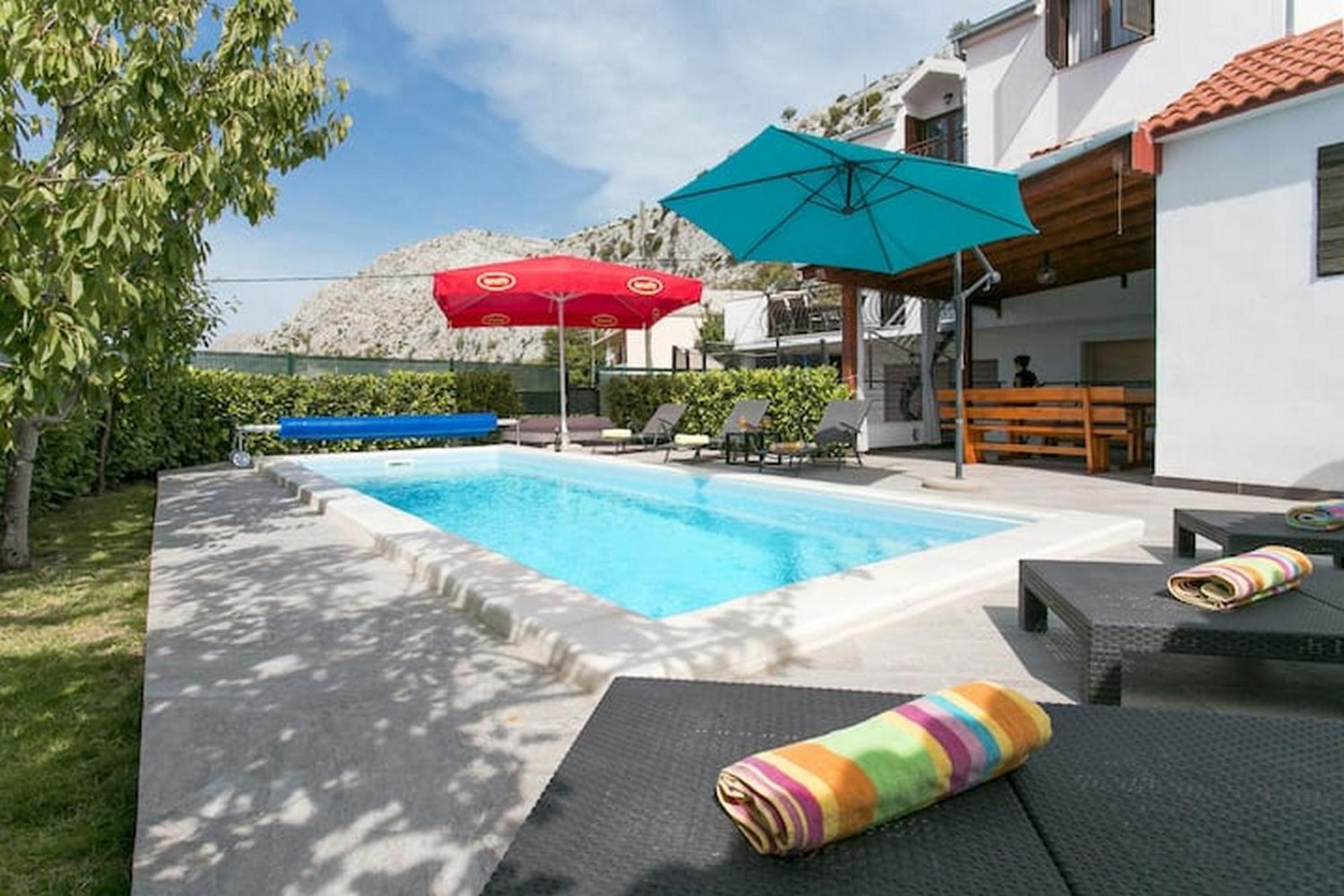 Holiday Home Mons Aureus Gornje Sitno Kültér fotó